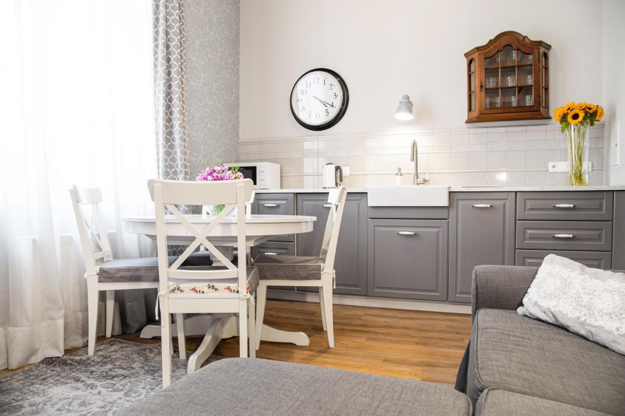 Househost Apartment :Zacisze Street Kraków Exteriör bild