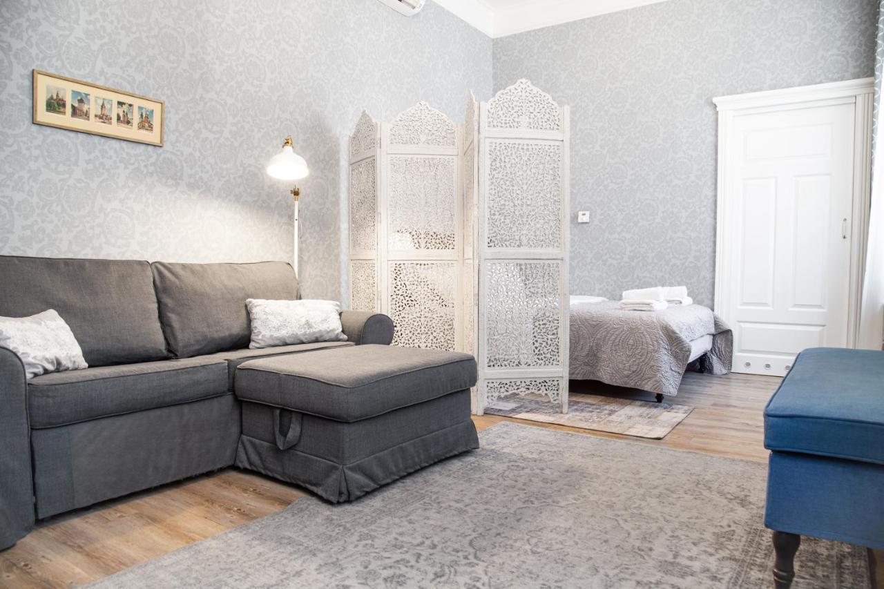 Househost Apartment :Zacisze Street Kraków Exteriör bild